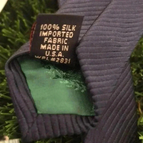 TOMMY HILFIGER 100% Silk Made in USA Tie - Picture 7 of 8